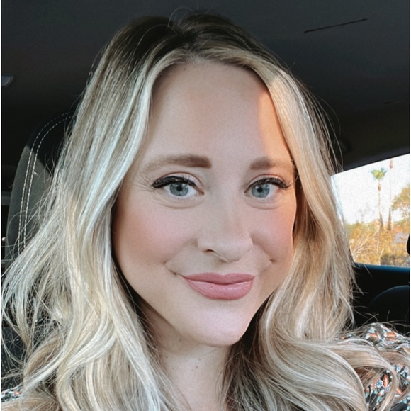 Meet the Posher Other - Meet your Posher, Allie